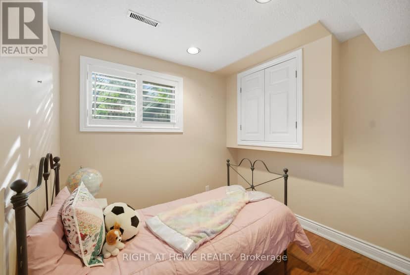 6415 Dunray Court — photo 36 of 40