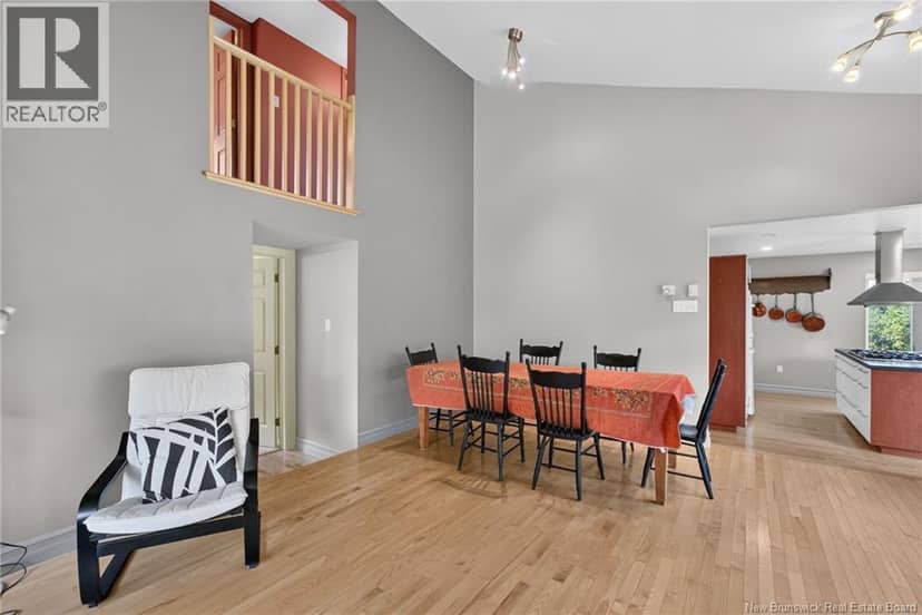 71 Aquila Crescent — photo 11 of 24