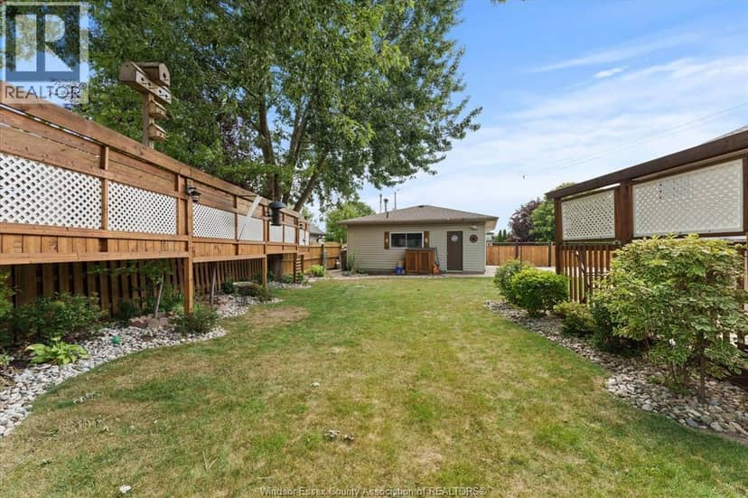 256 Ashwood — photo 37 of 40