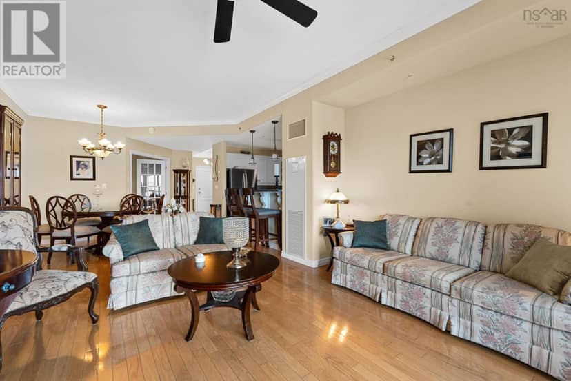 407 36 Southgate Drive — photo 7 of 40