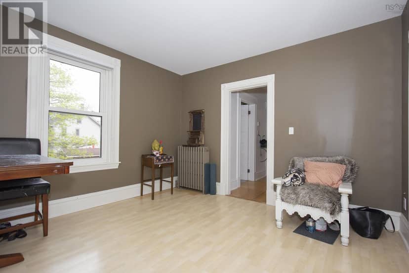 159 Victoria Street E — photo 34 of 40