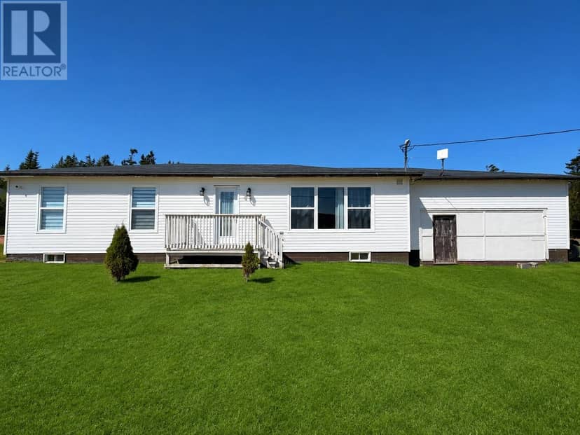 44 Main Road — photo 1 of 18