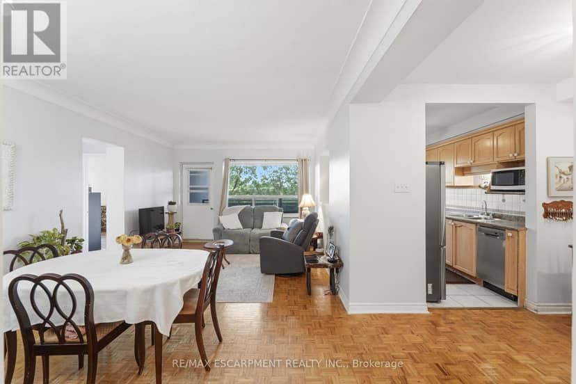 401 - 174 Herkimer Street, Hamilton, photo 3