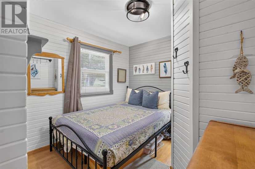 42 Peters Road — photo 12 of 31