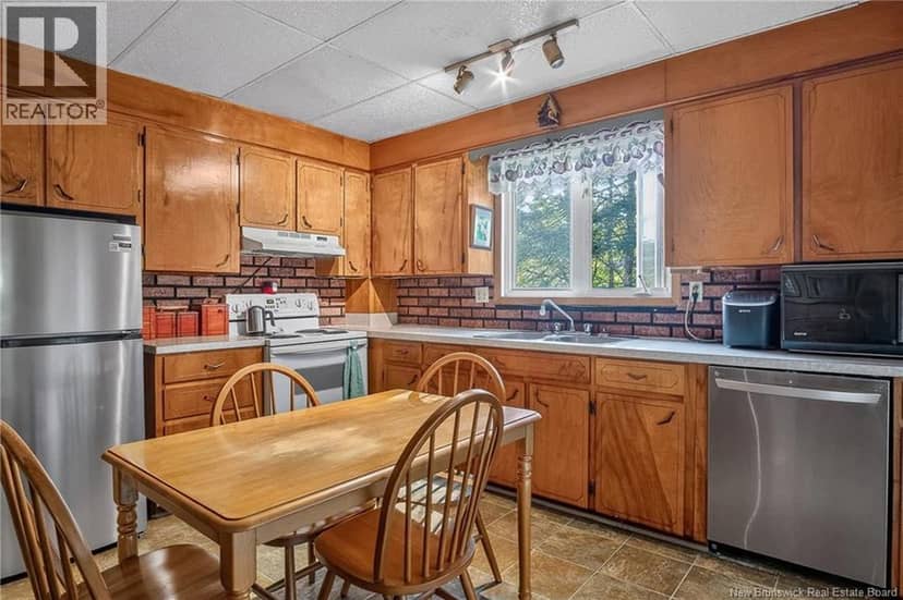 28 Marr Road — photo 12 of 38