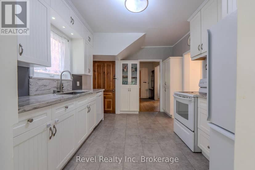 651 Jane Street — photo 12 of 37