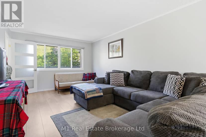 85 - 295 Water Street — photo 14 of 40