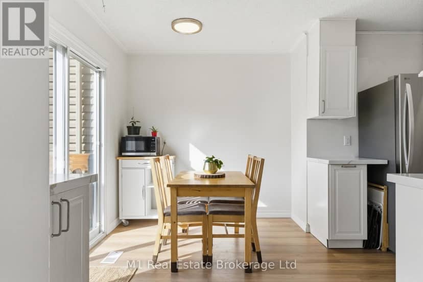 85 - 295 Water Street — photo 20 of 40
