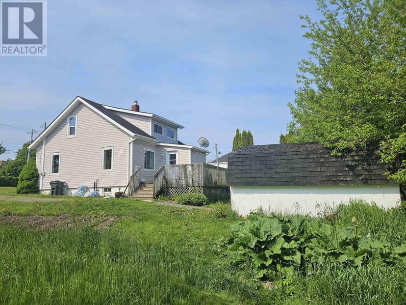 40 Maple Street — photo 9 of 32