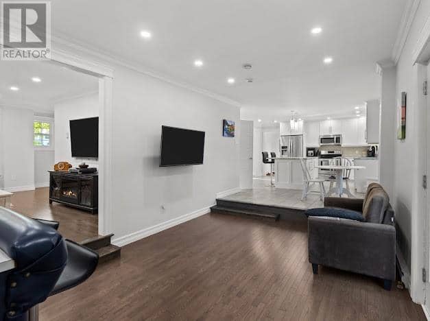 11 Chaytors Place — photo 11 of 40
