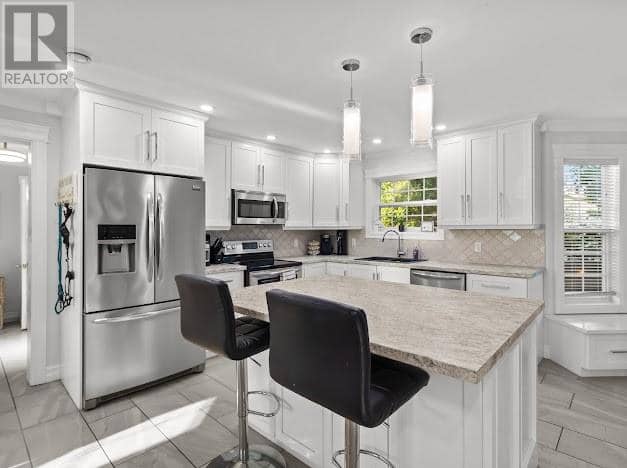 11 Chaytors Place — photo 4 of 40