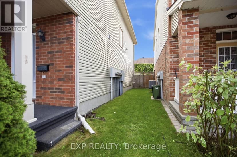 237 Eye Bright Crescent — photo 5 of 40