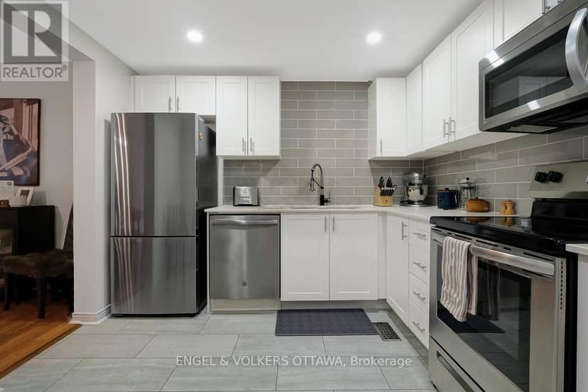 381 Verdon Private — photo 15 of 40