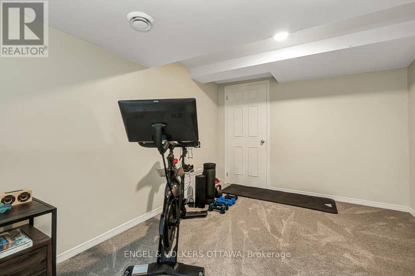 381 Verdon Private — photo 31 of 40
