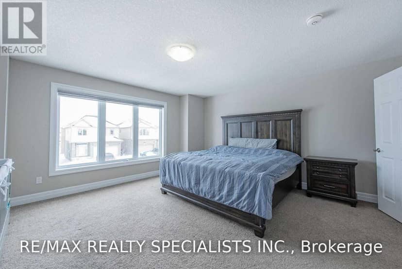 3251 Turner Crescent — photo 10 of 16