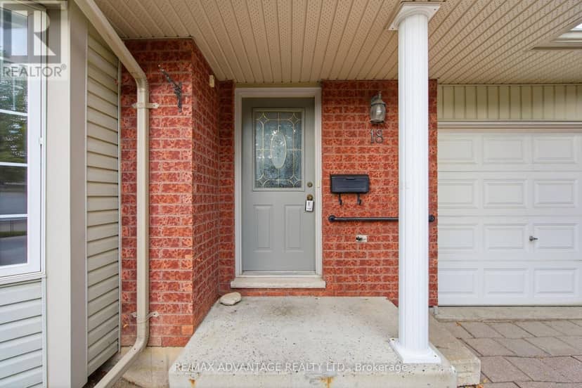 18 - 122 Sherwood Forest Square — photo 4 of 40