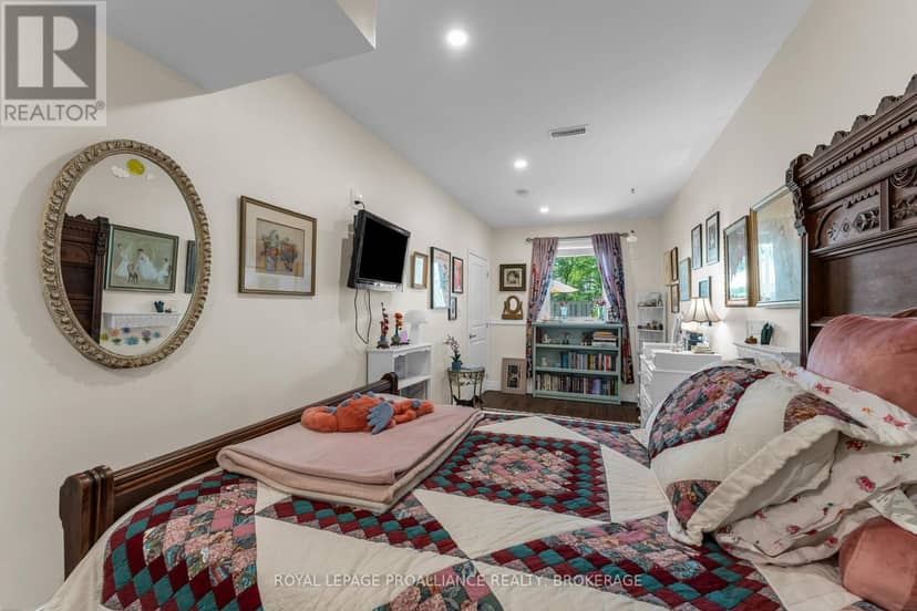 861 Windermere Drive — photo 38 of 40
