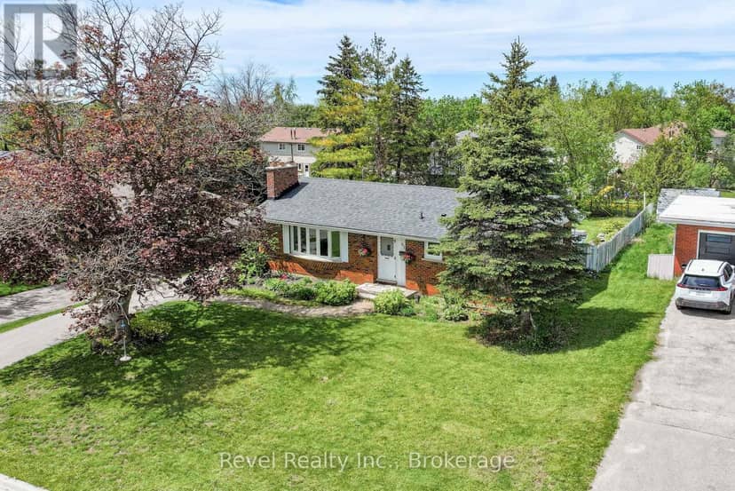 42 Kawartha Drive — photo 2 of 40