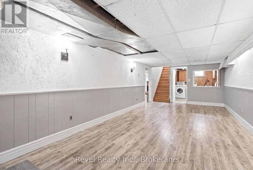 42 Kawartha Drive — photo 26 of 40