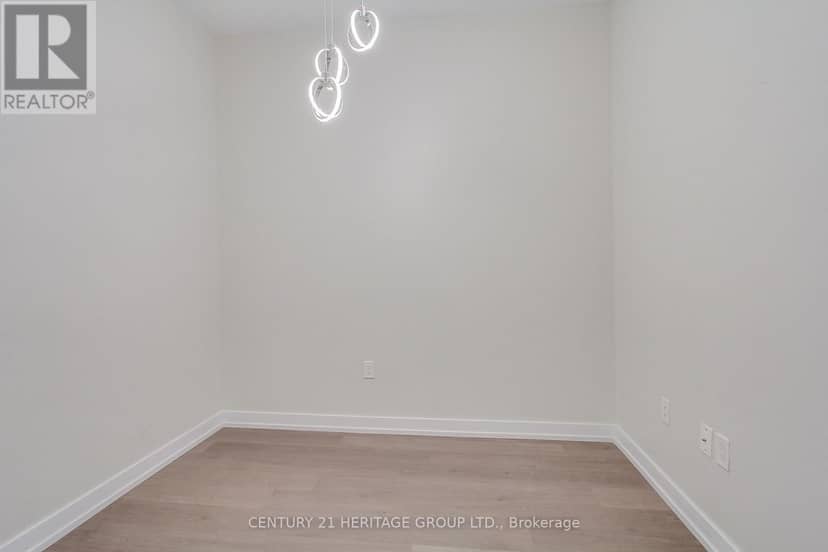 250 - 555 William Graham Drive — photo 17 of 28