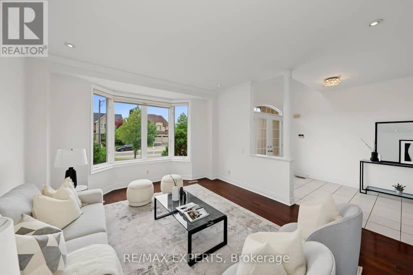 12 Sweet Valerie Court, Vaughan, photo 7