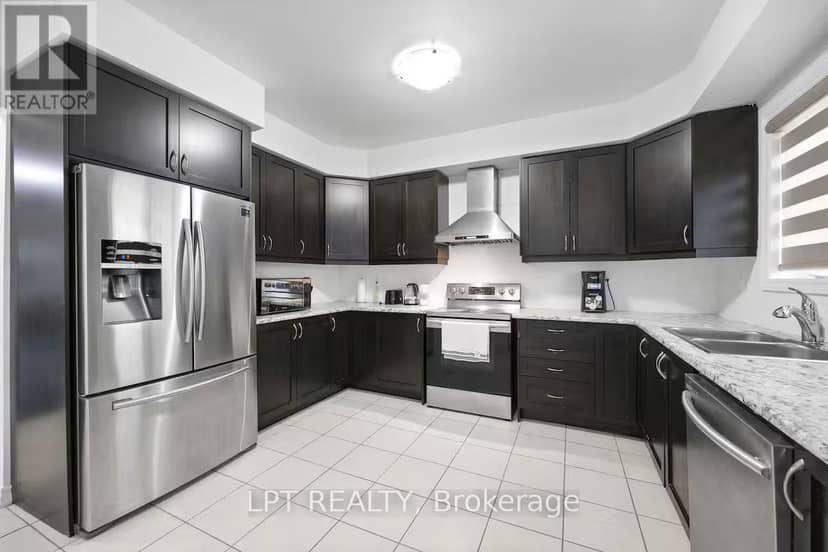 341 Remembrance Road — photo 14 of 40