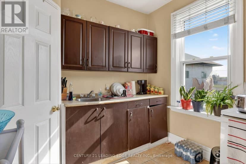 292-294 Townsend Street — photo 17 of 38