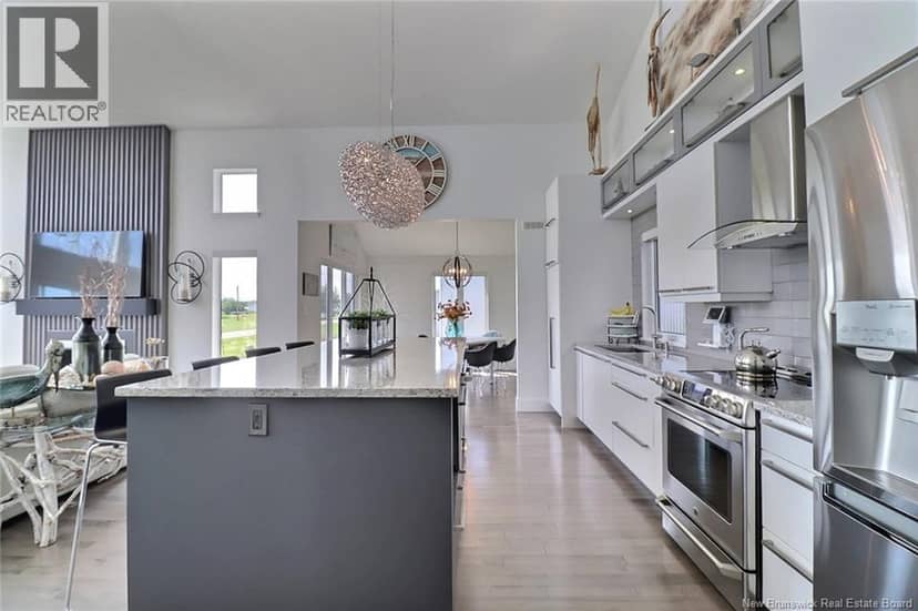 52 Connie Road — photo 14 of 40