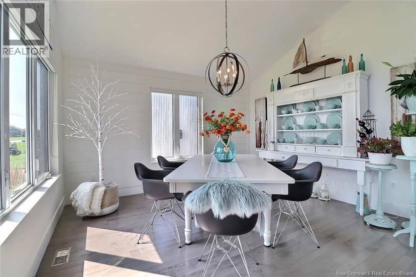 52 Connie Road — photo 15 of 40