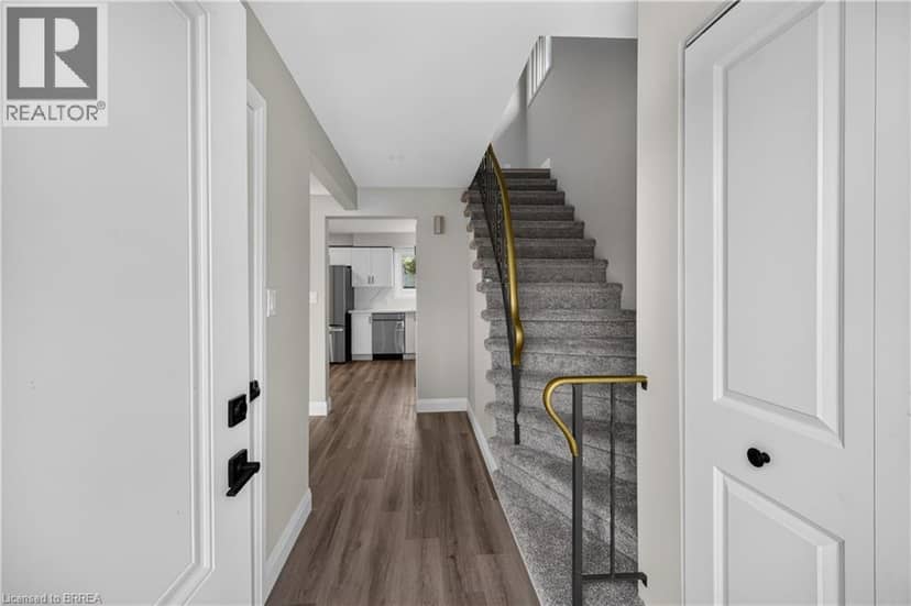 10 ELMWOOD Avenue, Brantford, photo 6