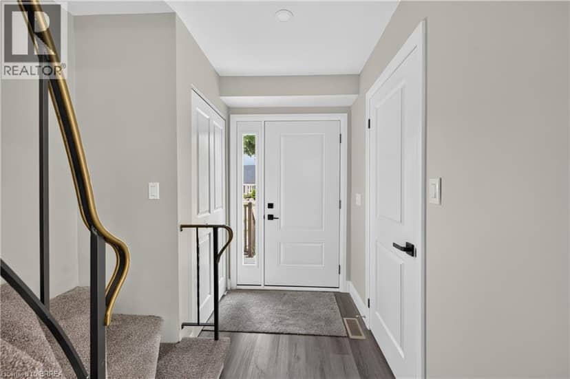 10 ELMWOOD Avenue, Brantford, photo 7