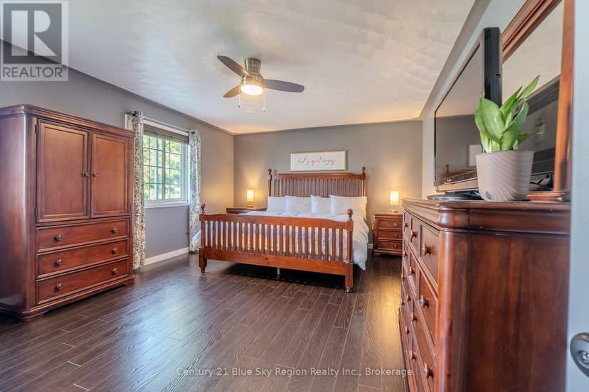 650 Coursol Road — photo 17 of 40