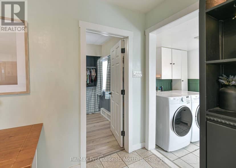 817 Eighth Avenue — photo 13 of 33