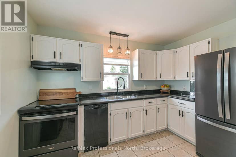 817 Eighth Avenue — photo 19 of 33
