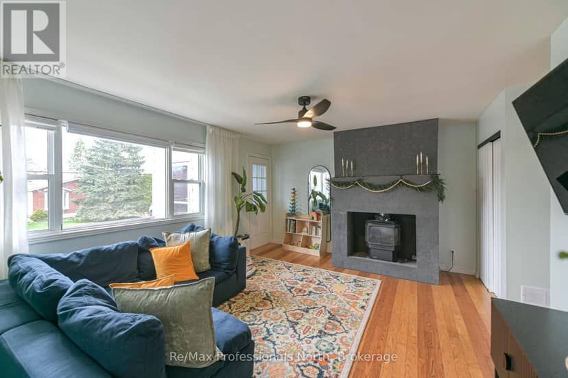 817 Eighth Avenue — photo 22 of 33