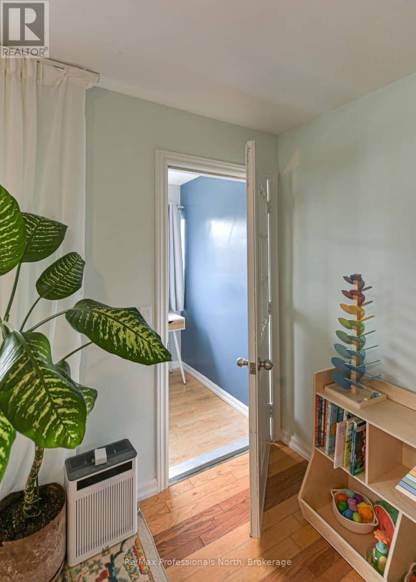 817 Eighth Avenue — photo 25 of 33