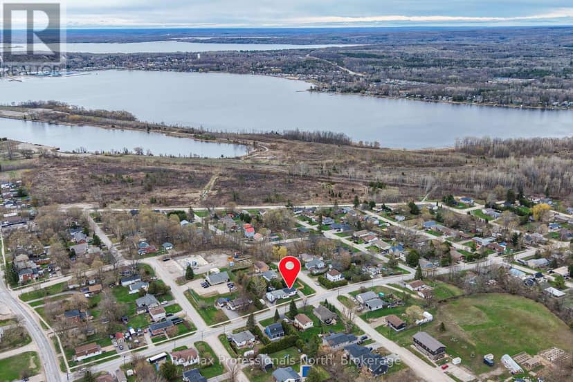 817 Eighth Avenue, Tay, photo 4