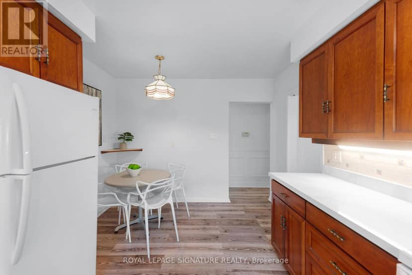 43 Viamede Crescent — photo 12 of 40