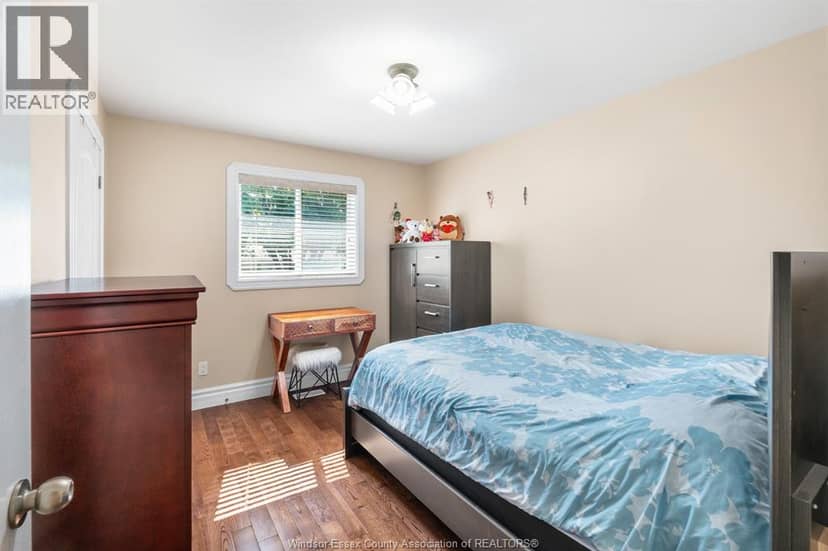 102 Joanne COURT — photo 19 of 39