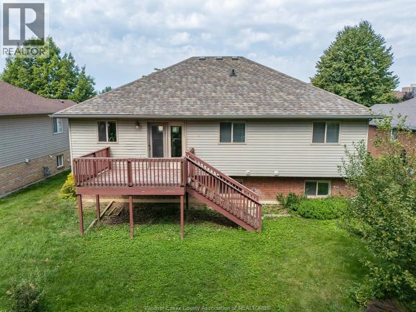 102 Joanne COURT — photo 7 of 39