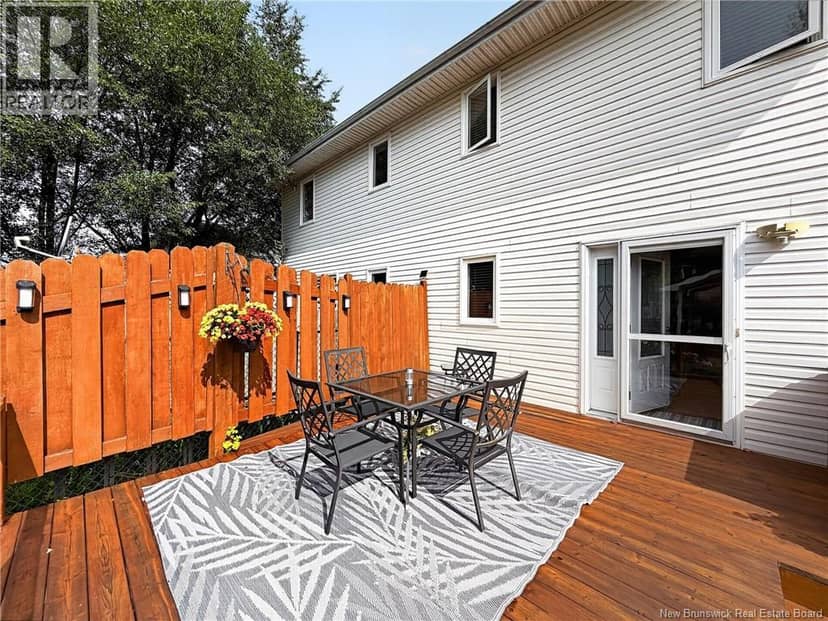 16 Briarlea Drive — photo 7 of 31