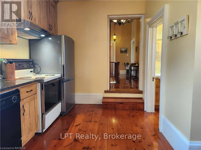 484 Carlisle Street — photo 34 of 40