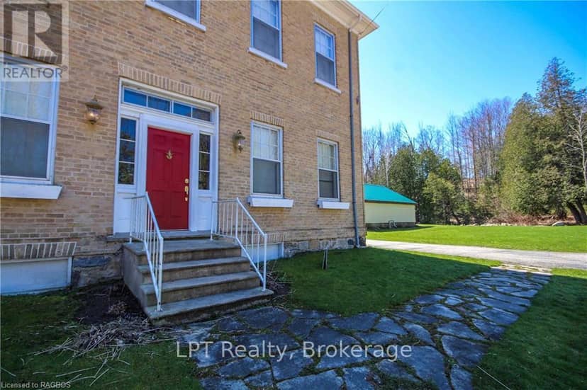484 Carlisle Street — photo 9 of 40