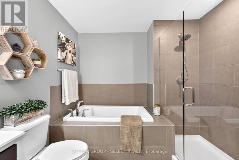209 - 260 Villagewalk Boulevard — photo 18 of 40