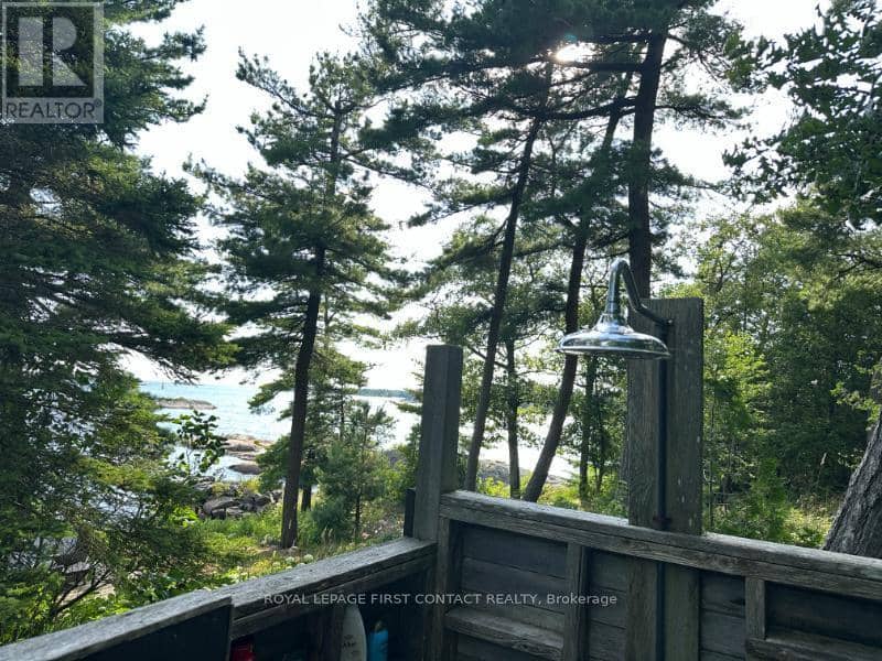 1 A207 Island — photo 37 of 40