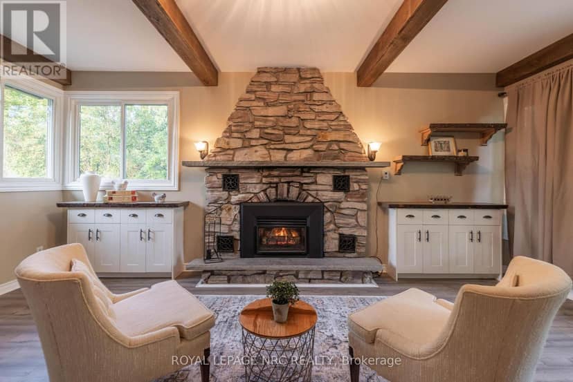 2432 Port Robinson Road — photo 14 of 39