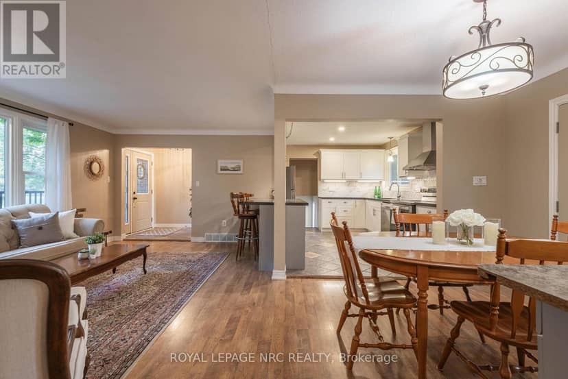 2432 Port Robinson Road — photo 9 of 39