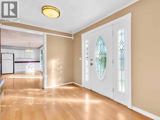 1201 Hickory Street — photo 9 of 38