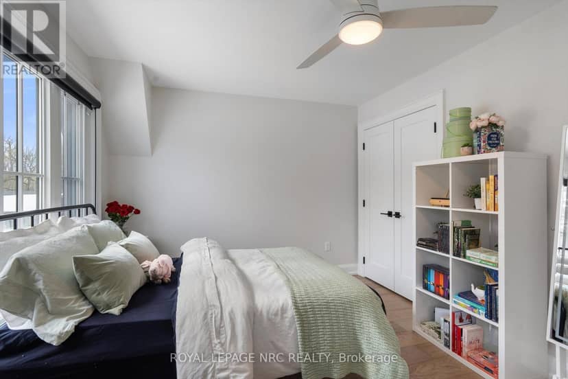 1 Briarfield Crescent — photo 31 of 40