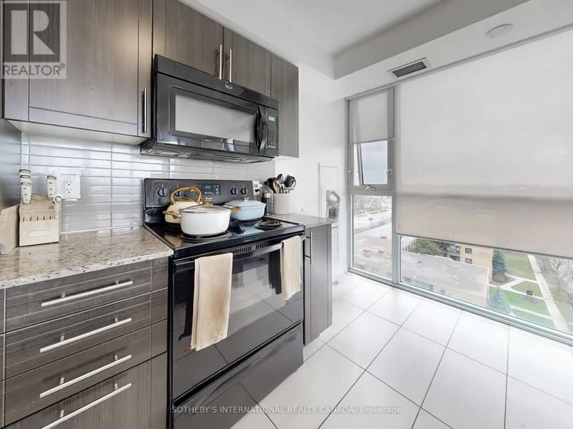 1018 - 80 Esther Lorrie Drive — photo 11 of 38